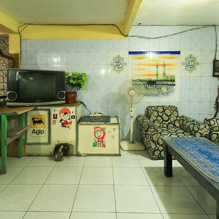 Dharmawati Homestay Syariah At Terminal Purabaya Waru Zewnętrze zdjęcie