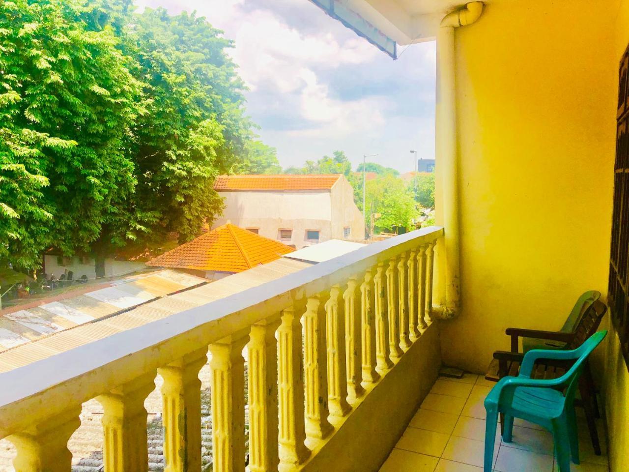 Dharmawati Homestay Syariah At Terminal Purabaya Waru Zewnętrze zdjęcie