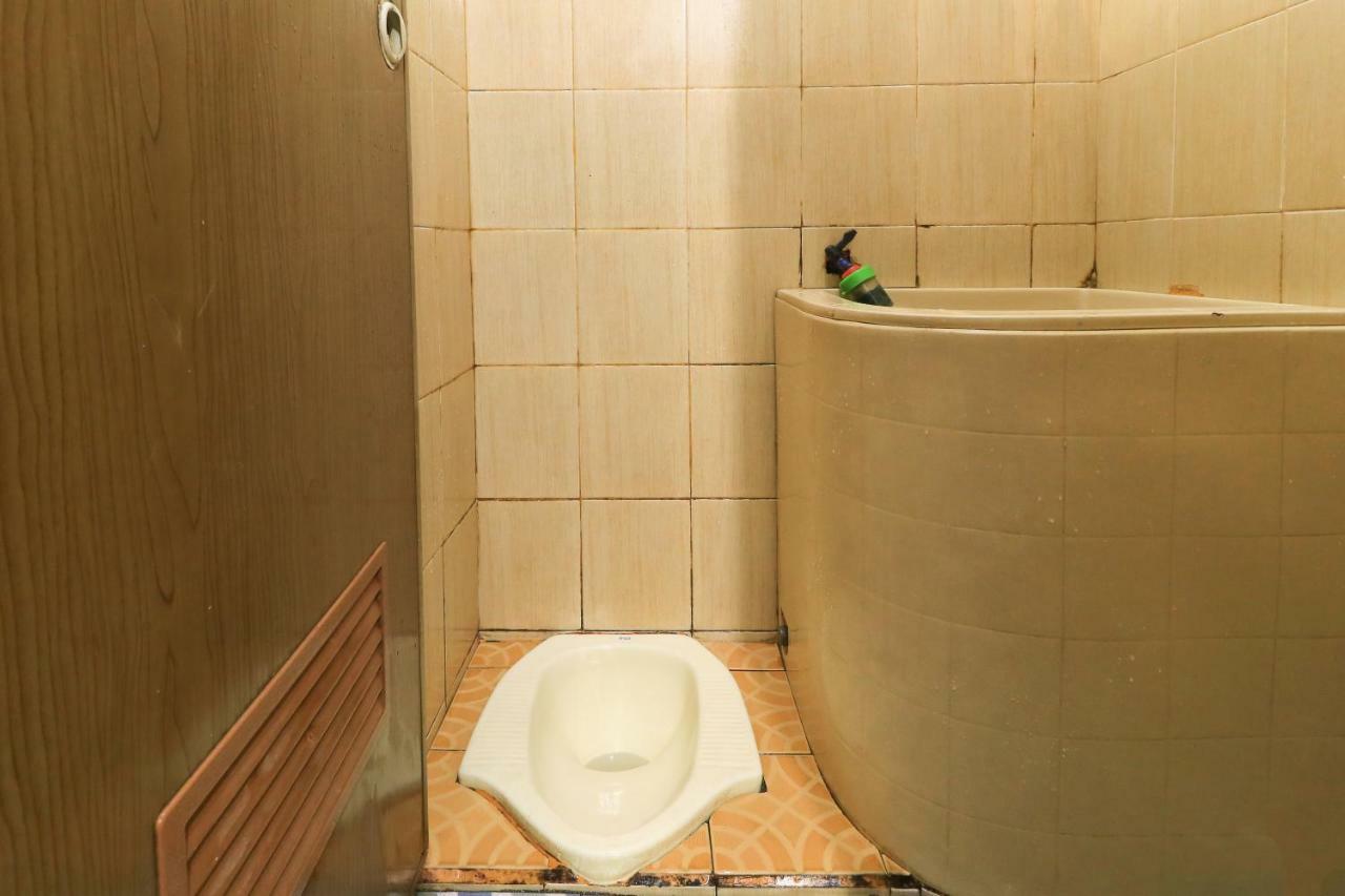 Dharmawati Homestay Syariah At Terminal Purabaya Waru Zewnętrze zdjęcie