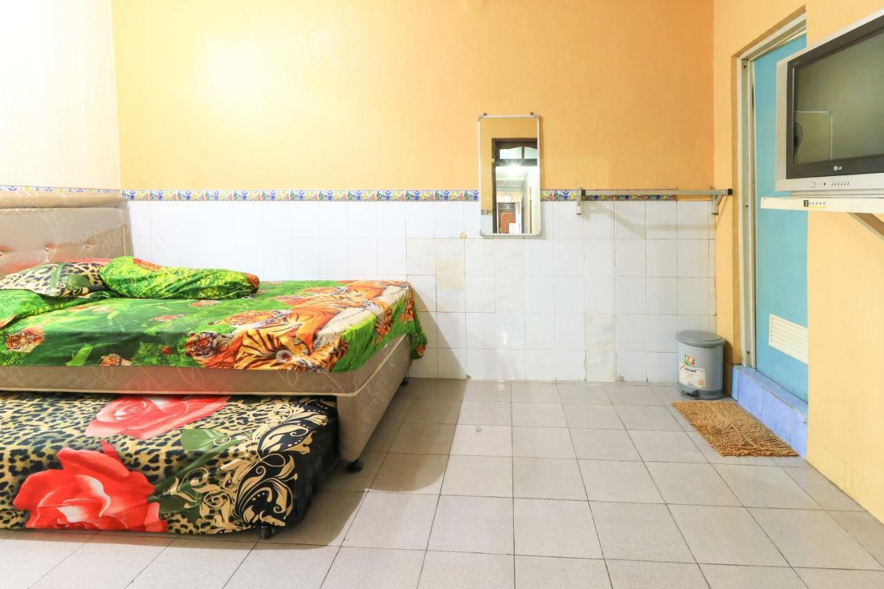 Dharmawati Homestay Syariah At Terminal Purabaya Waru Zewnętrze zdjęcie
