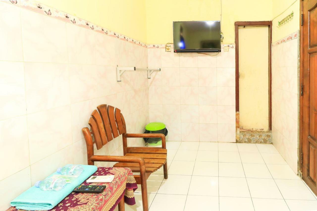 Dharmawati Homestay Syariah At Terminal Purabaya Waru Zewnętrze zdjęcie
