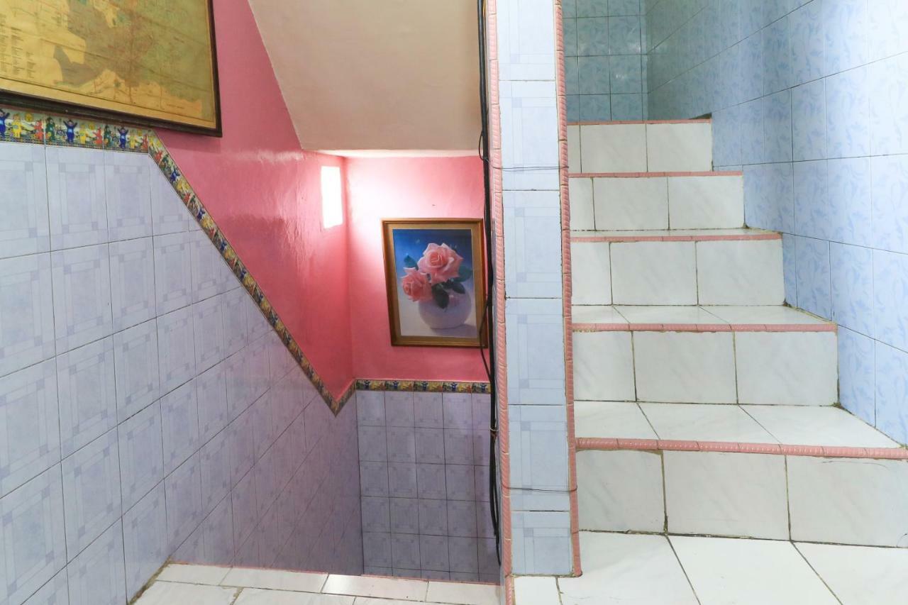 Dharmawati Homestay Syariah At Terminal Purabaya Waru Zewnętrze zdjęcie