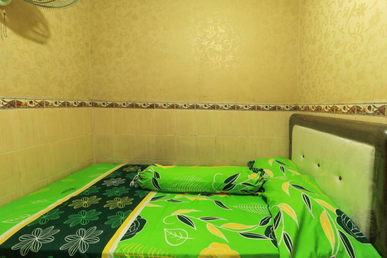 Dharmawati Homestay Syariah At Terminal Purabaya Waru Zewnętrze zdjęcie
