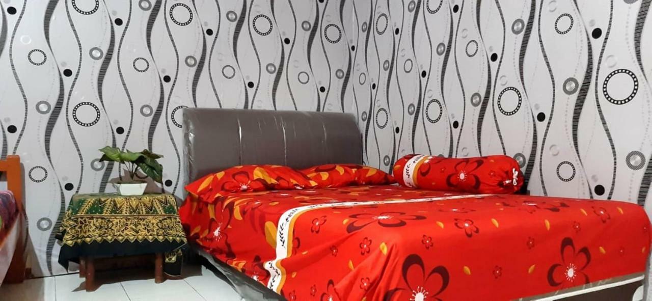 Dharmawati Homestay Syariah At Terminal Purabaya Waru Zewnętrze zdjęcie